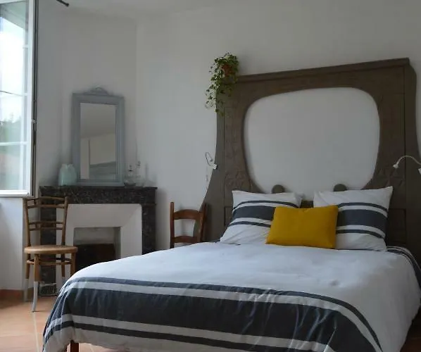 Le Moulin De Bed & Breakfast 3*